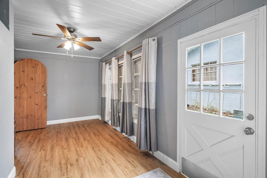 009-5709SEIndigoAvenue-Stuart-FL-34997-S