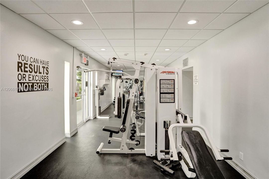 For Sale: $270,000 (1 beds, 1 baths, 1138 Square Feet)