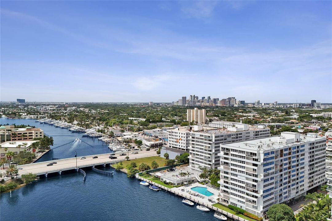 For Sale: $270,000 (1 beds, 1 baths, 1138 Square Feet)