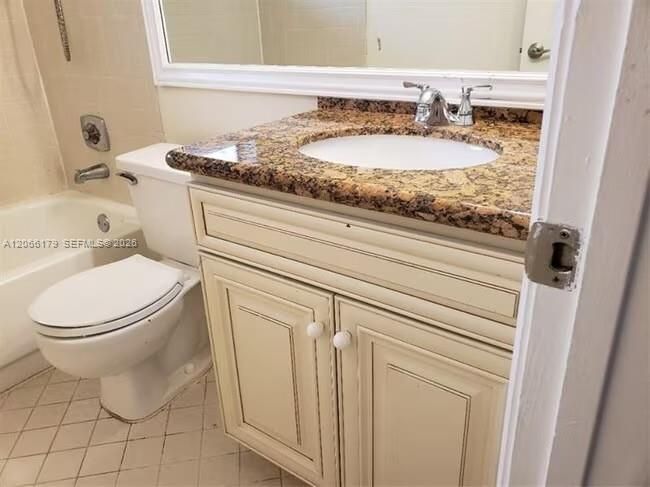 For Rent: $2,600 (3 beds, 2 baths, 1093 Square Feet)