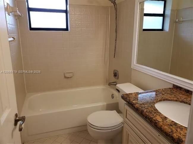 For Rent: $2,600 (3 beds, 2 baths, 1093 Square Feet)