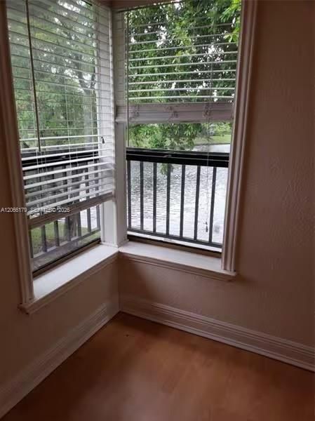 For Rent: $2,600 (3 beds, 2 baths, 1093 Square Feet)