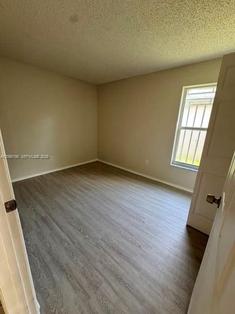 For Sale: $324,900 (3 beds, 2 baths, 1000 Square Feet)