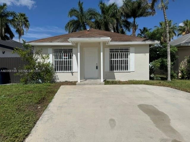 For Sale: $324,900 (3 beds, 2 baths, 1000 Square Feet)