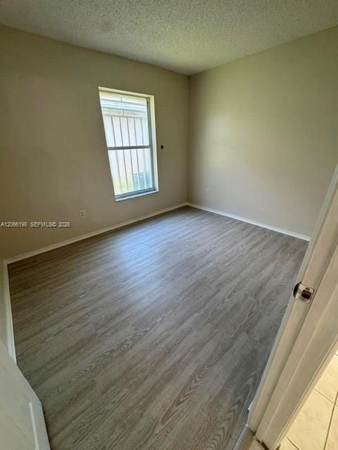 For Sale: $324,900 (3 beds, 2 baths, 1000 Square Feet)