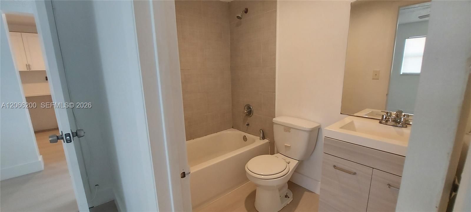 For Rent: $1,600 (1 beds, 1 baths, 750 Square Feet)