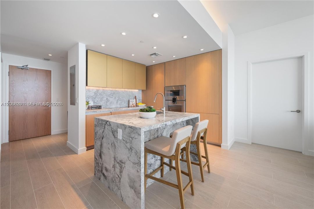 For Rent: $19,000 (2 beds, 2 baths, 1434 Square Feet)