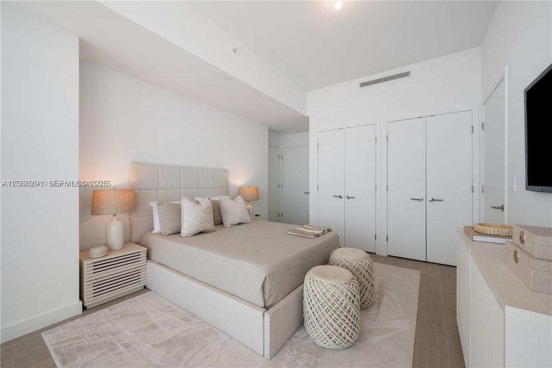 For Rent: $19,000 (2 beds, 2 baths, 1434 Square Feet)