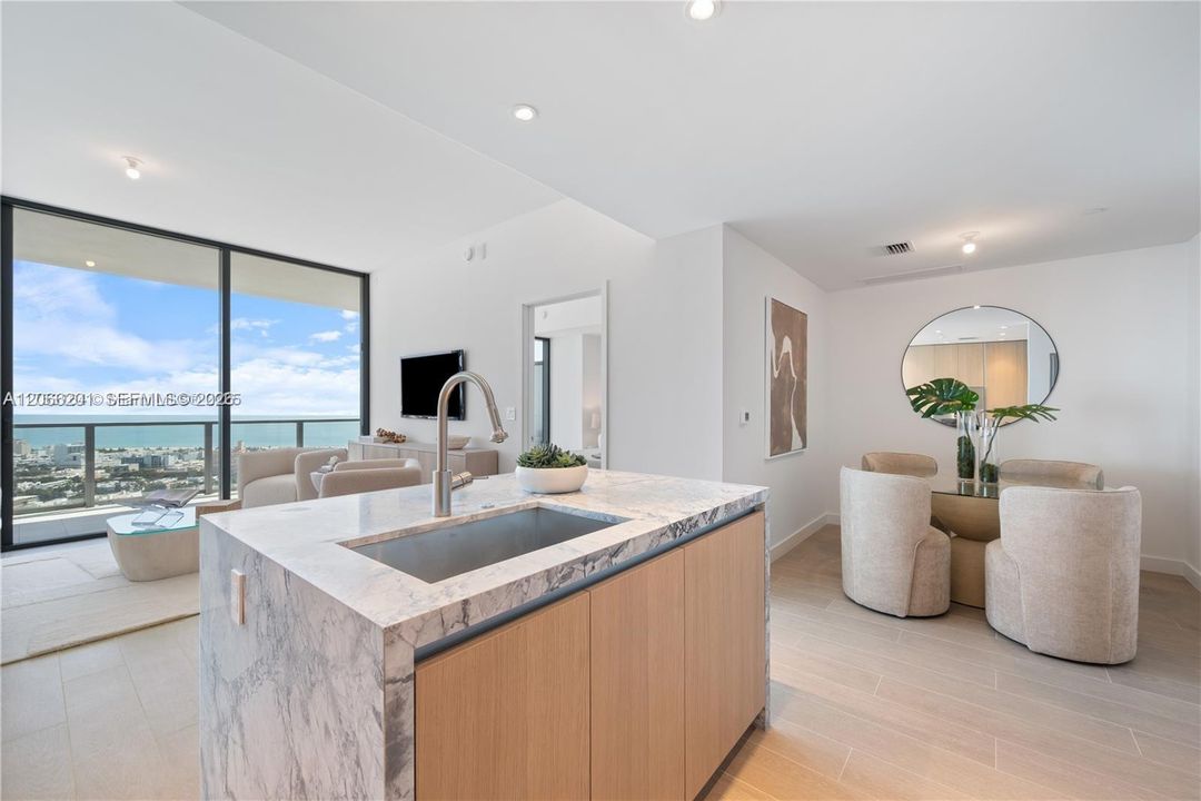 For Rent: $19,000 (2 beds, 2 baths, 1434 Square Feet)