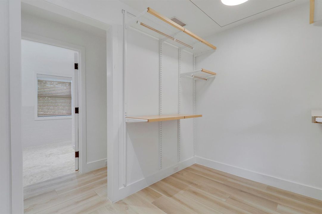 Walk in Closet