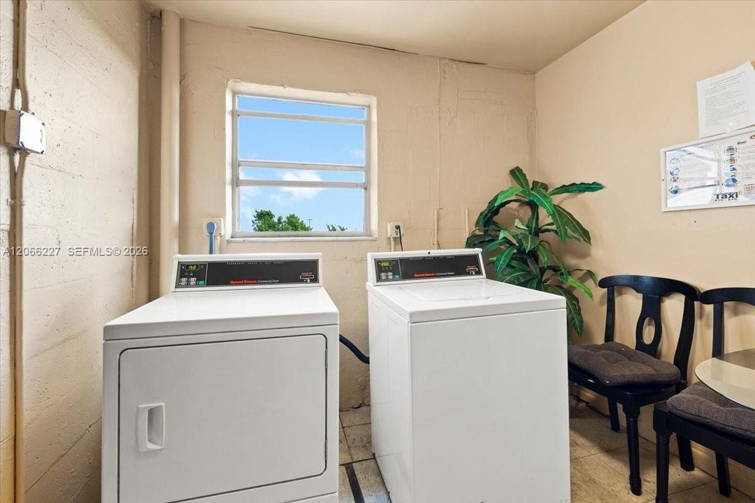 For Sale: $119,500 (2 beds, 2 baths, 850 Square Feet)