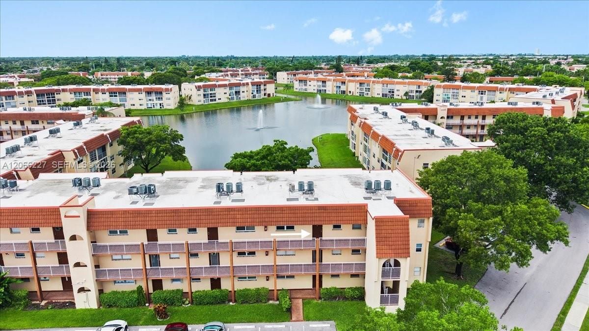For Sale: $119,500 (2 beds, 2 baths, 850 Square Feet)