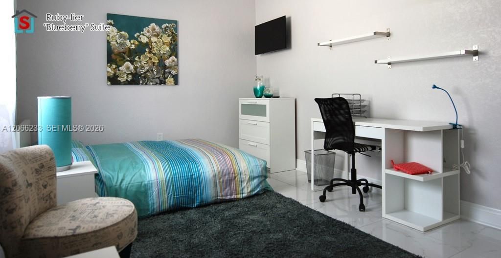 В аренду: $8,000 (7 спален, 5 ванн, 2763 Квадратных фут)