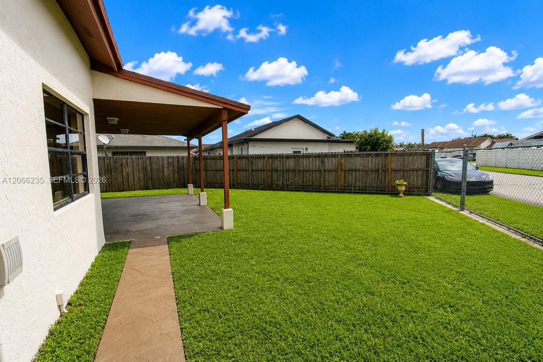 For Sale: $645,000 (3 beds, 2 baths, 1420 Square Feet)