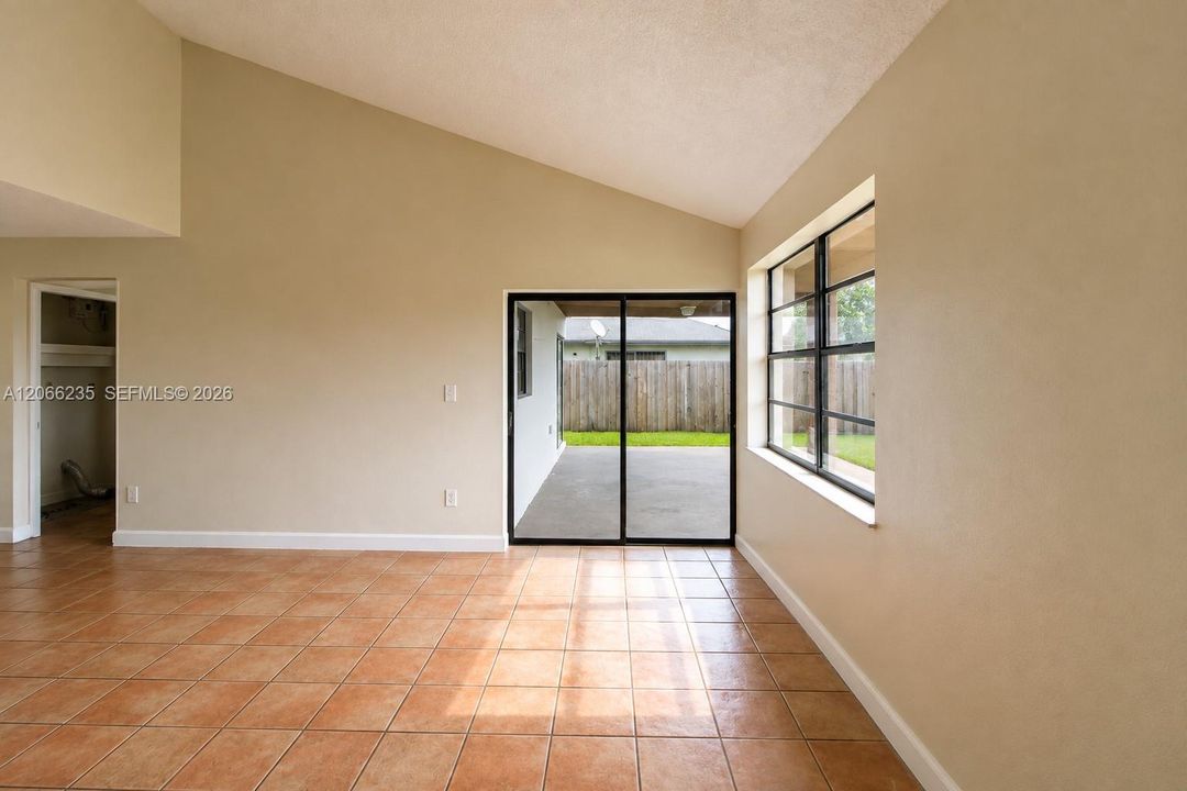 For Sale: $645,000 (3 beds, 2 baths, 1420 Square Feet)