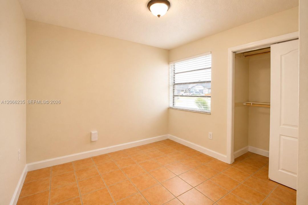 For Sale: $645,000 (3 beds, 2 baths, 1420 Square Feet)