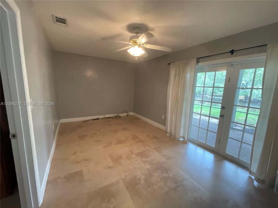 For Rent: $4,175 (3 beds, 2 baths, 1717 Square Feet)