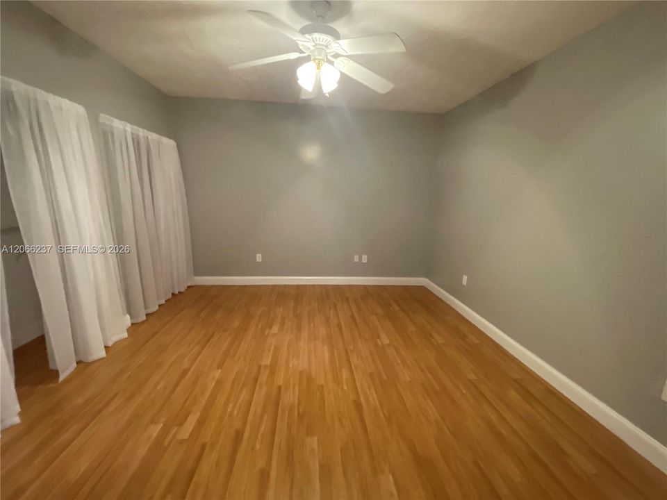 For Rent: $4,175 (3 beds, 2 baths, 1717 Square Feet)