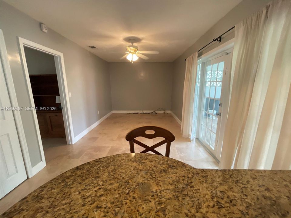 For Rent: $4,175 (3 beds, 2 baths, 1717 Square Feet)