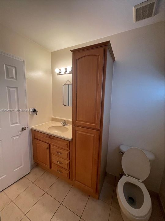 For Rent: $4,175 (3 beds, 2 baths, 1717 Square Feet)