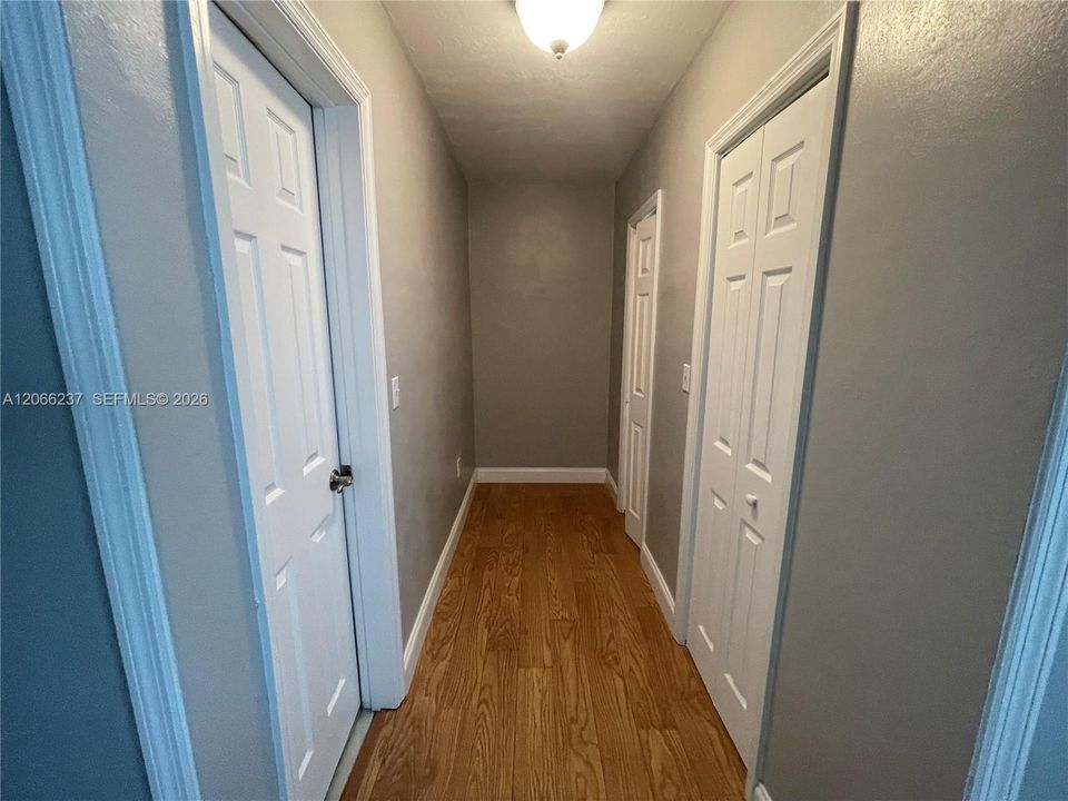 For Rent: $4,175 (3 beds, 2 baths, 1717 Square Feet)
