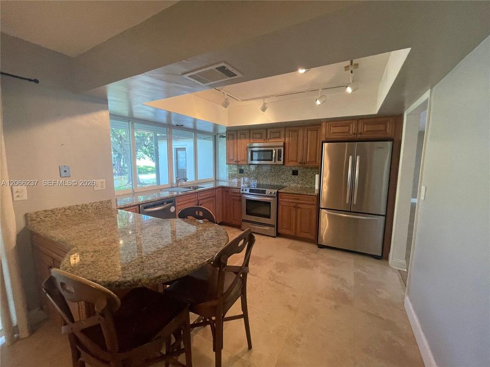 For Rent: $4,175 (3 beds, 2 baths, 1717 Square Feet)