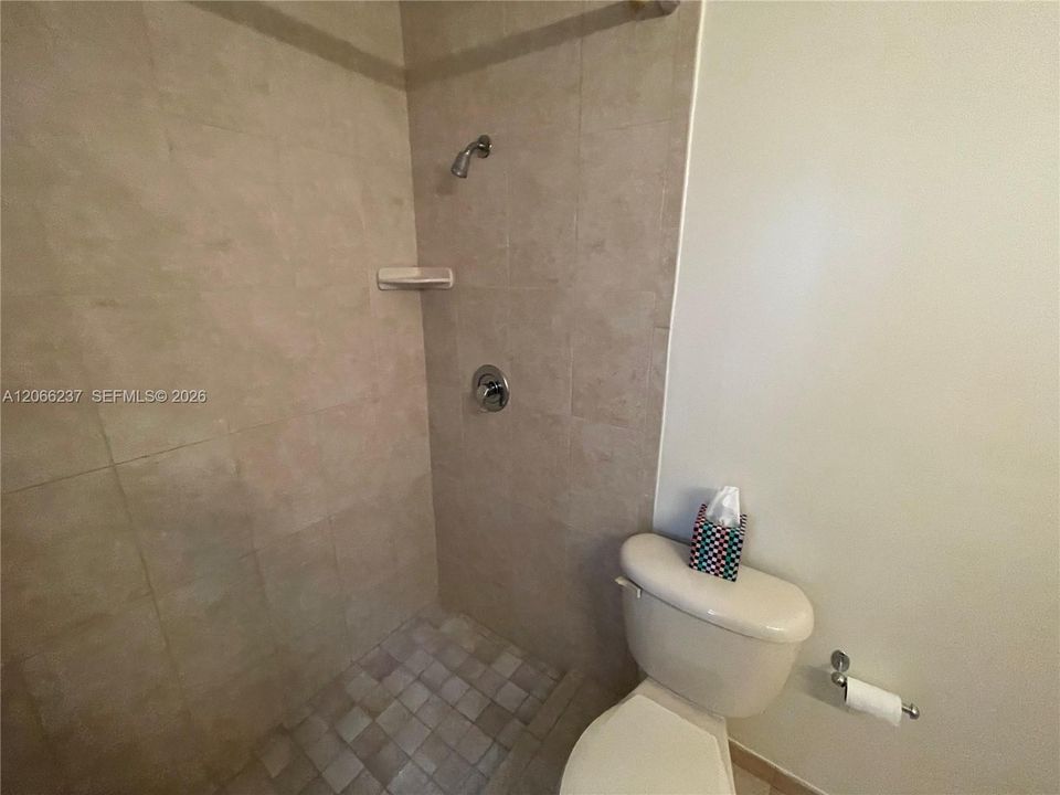 For Rent: $4,175 (3 beds, 2 baths, 1717 Square Feet)