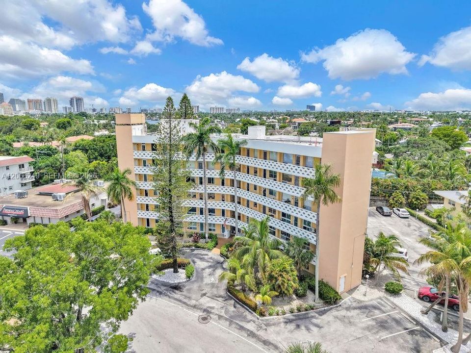 For Sale: $159,000 (2 beds, 1 baths, 650 Square Feet)