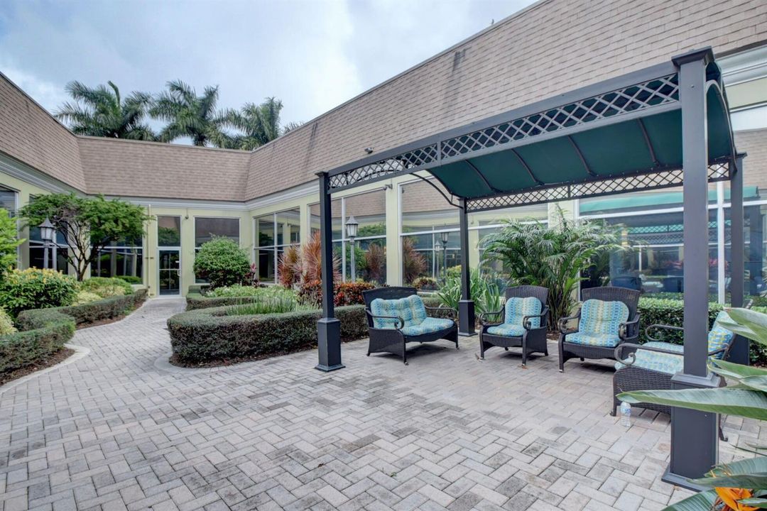 77-web-or-mls-Kings Point (34)