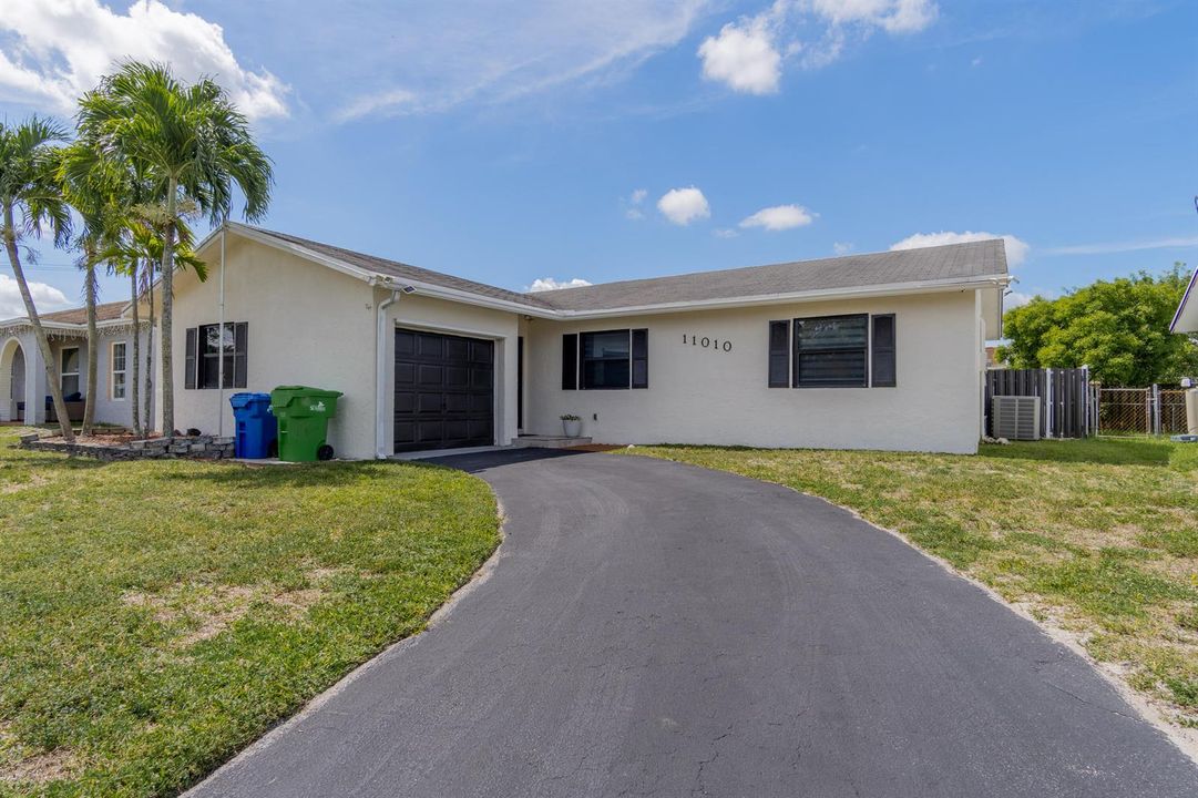 11010 NW 24th Ct-2