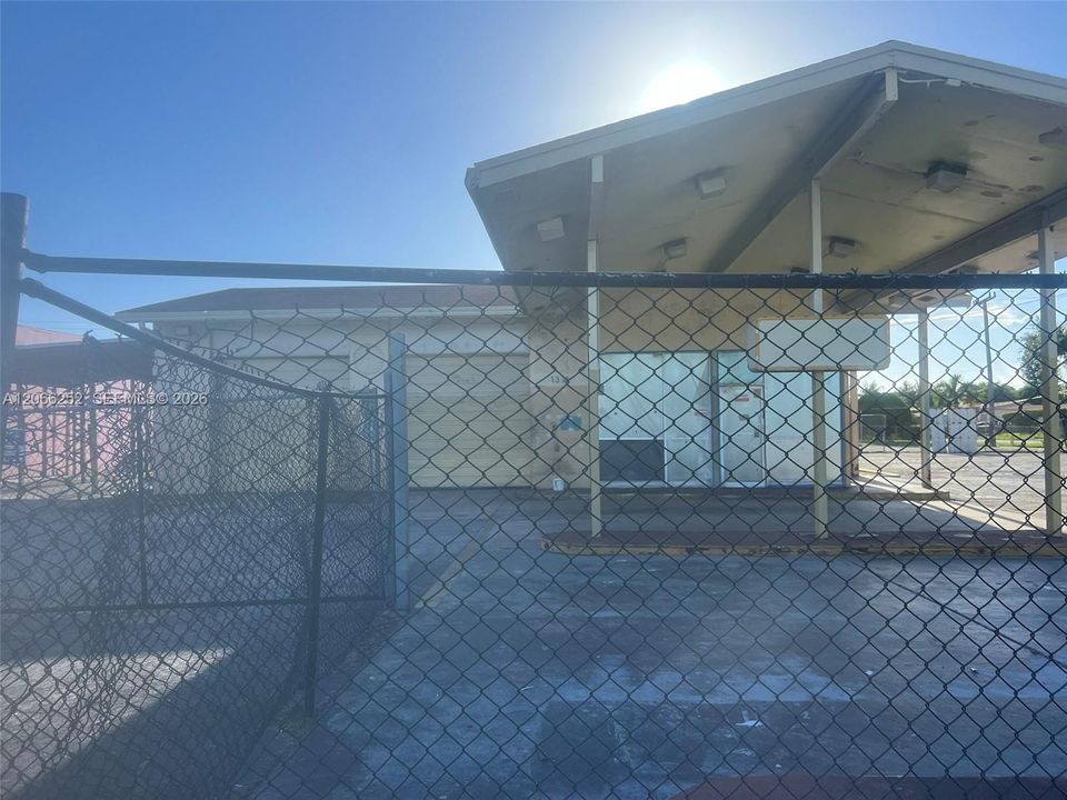 For Rent: $6,000 (0 beds, 0 baths, 0 Square Feet)