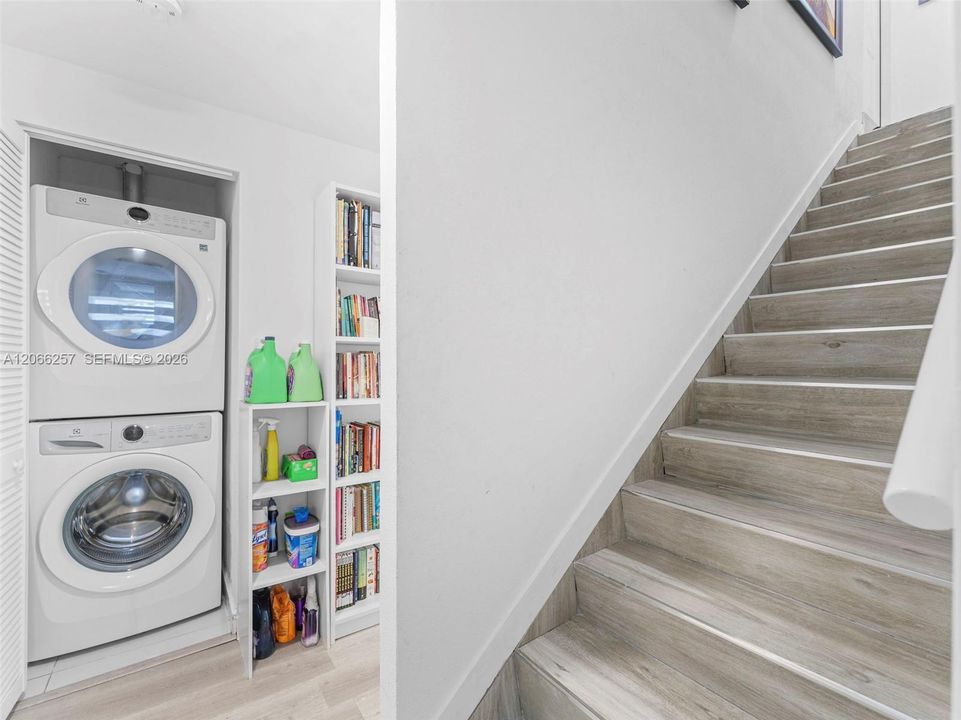 For Rent: $3,200 (4 beds, 3 baths, 1434 Square Feet)