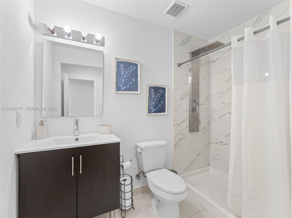 For Rent: $3,200 (4 beds, 3 baths, 1434 Square Feet)