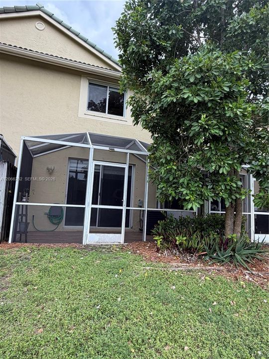 For Rent: $3,700 (3 beds, 2 baths, 1461 Square Feet)