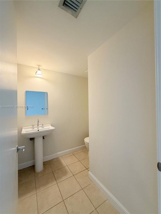 En Venta: $395,000 (1 camas, 1 baños, 825 Pies cuadrados)