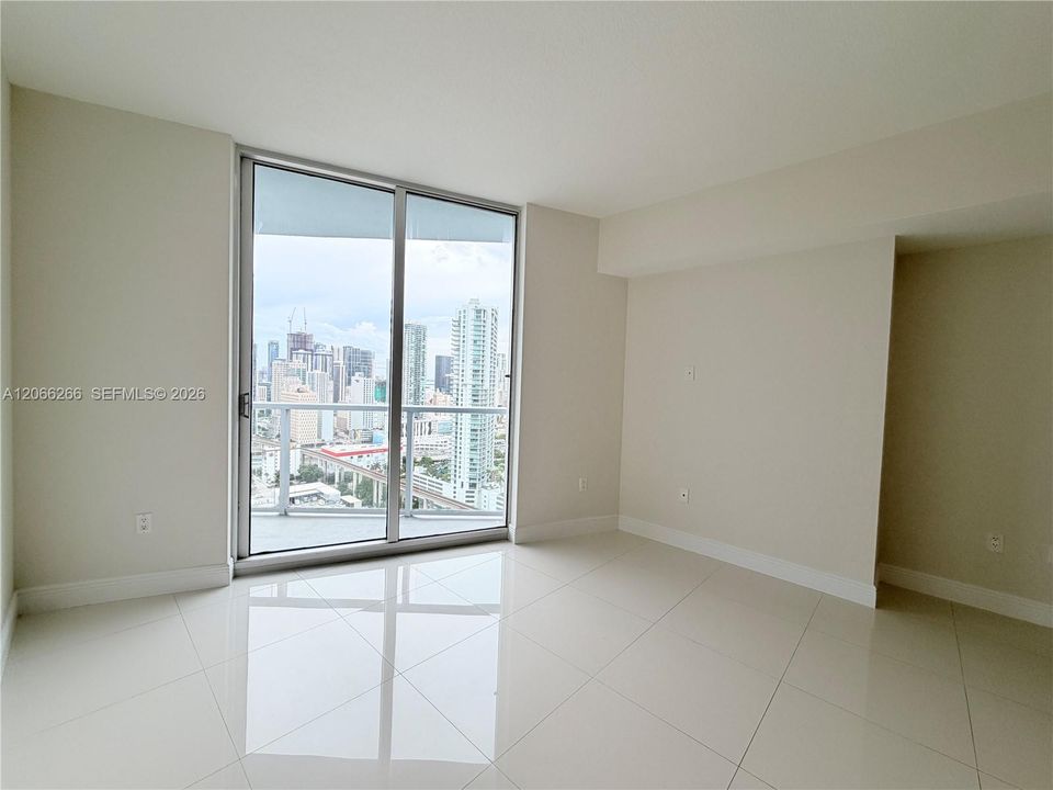 En Venta: $395,000 (1 camas, 1 baños, 825 Pies cuadrados)