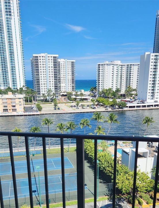 Activo con contrato: $259,000 (1 camas, 1 baños, 915 Pies cuadrados)