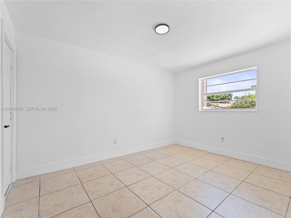 En Venta: $825,000 (4 camas, 3 baños, 2352 Pies cuadrados)