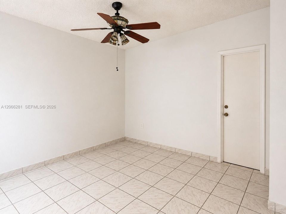 For Sale: $560,000 (3 beds, 2 baths, 1417 Square Feet)