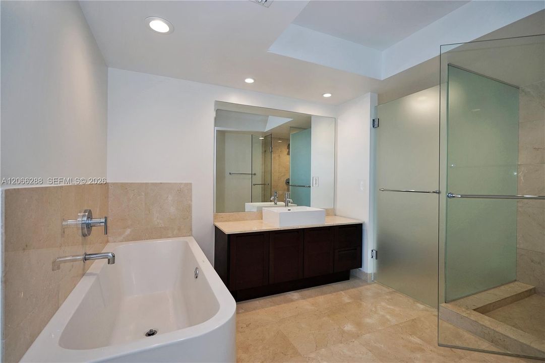 En Venta: $800,000 (3 camas, 2 baños, 1489 Pies cuadrados)