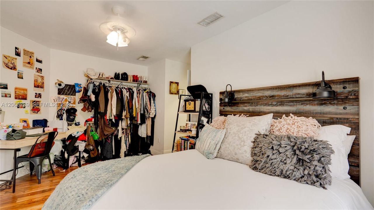 For Rent: $8,500 (3 beds, 2 baths, 1864 Square Feet)