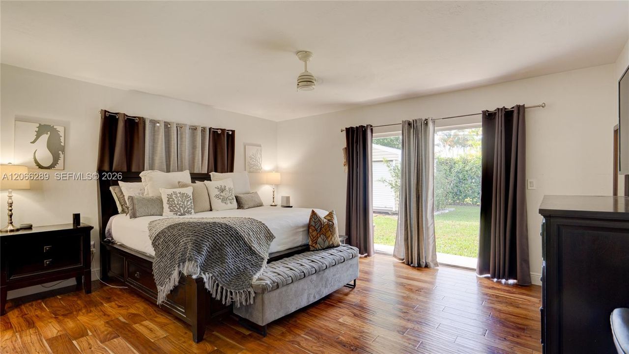 For Rent: $8,500 (3 beds, 2 baths, 1864 Square Feet)