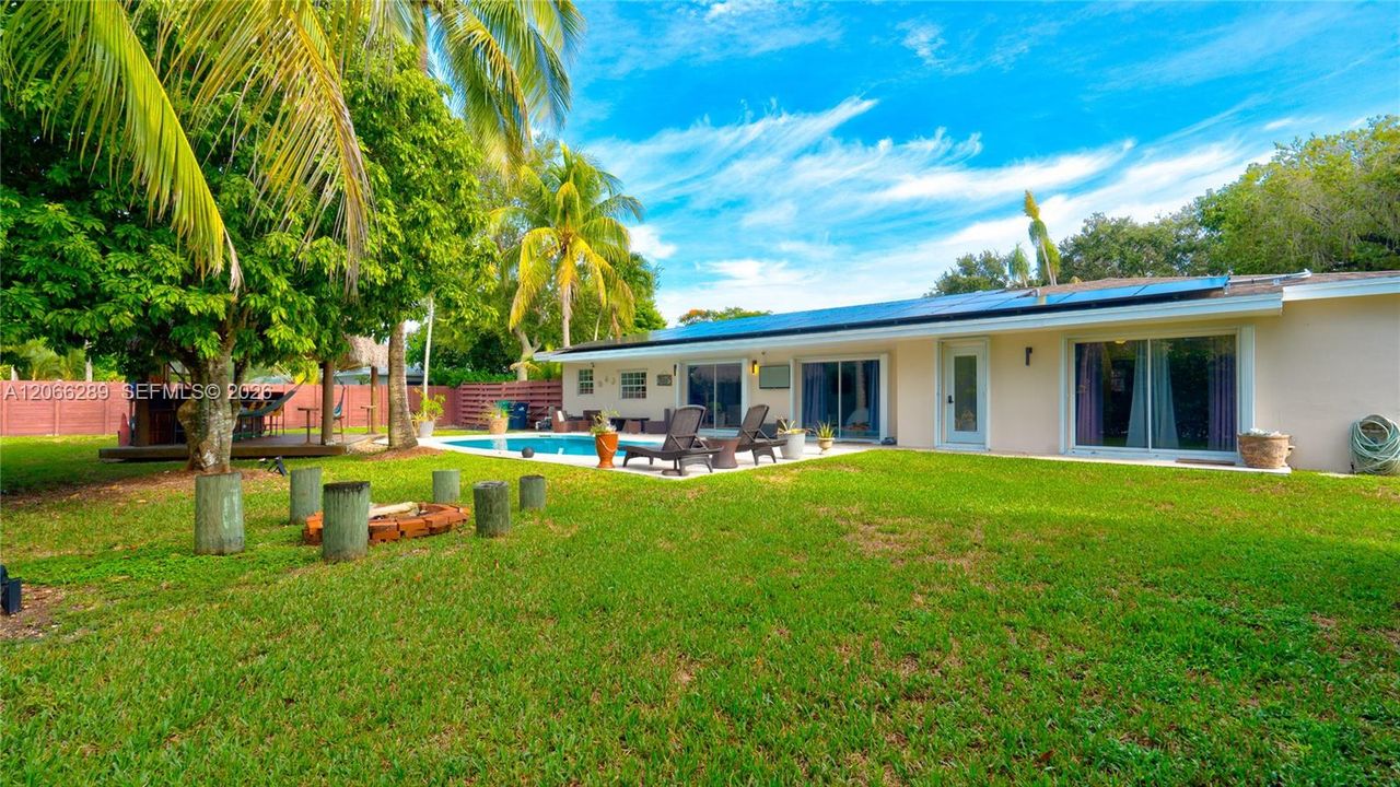 For Rent: $8,500 (3 beds, 2 baths, 1864 Square Feet)