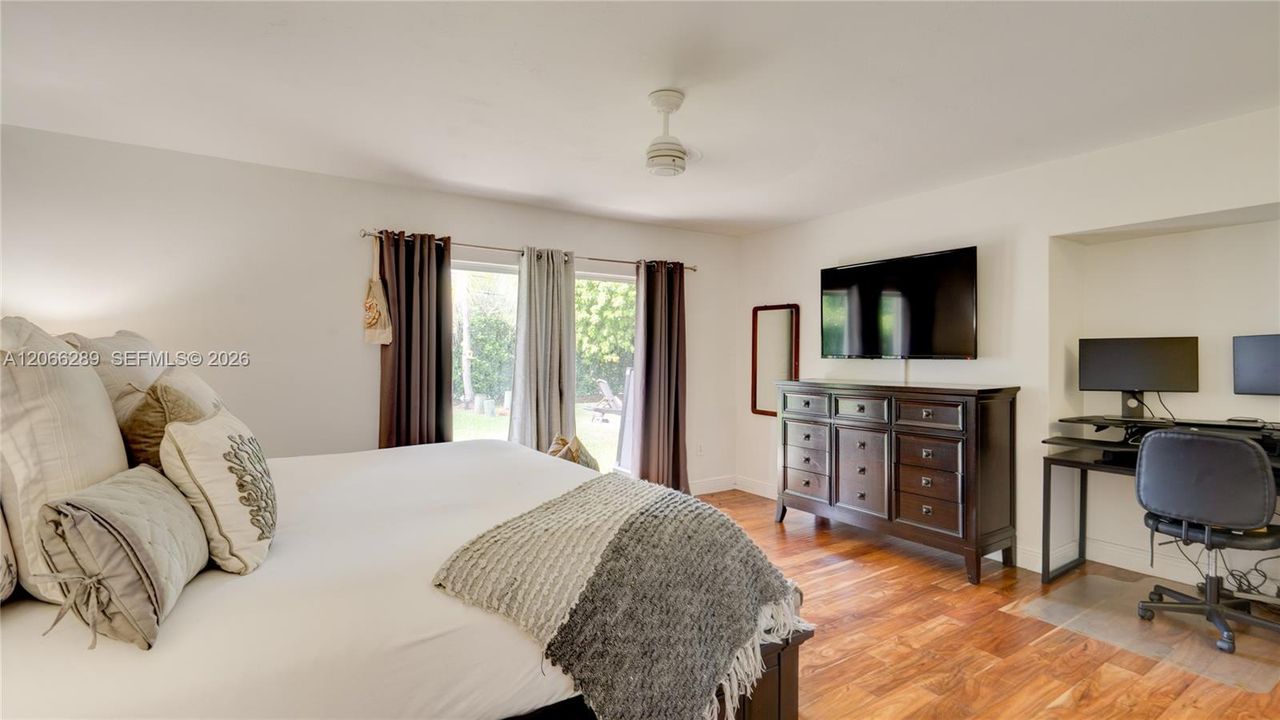 For Rent: $8,500 (3 beds, 2 baths, 1864 Square Feet)