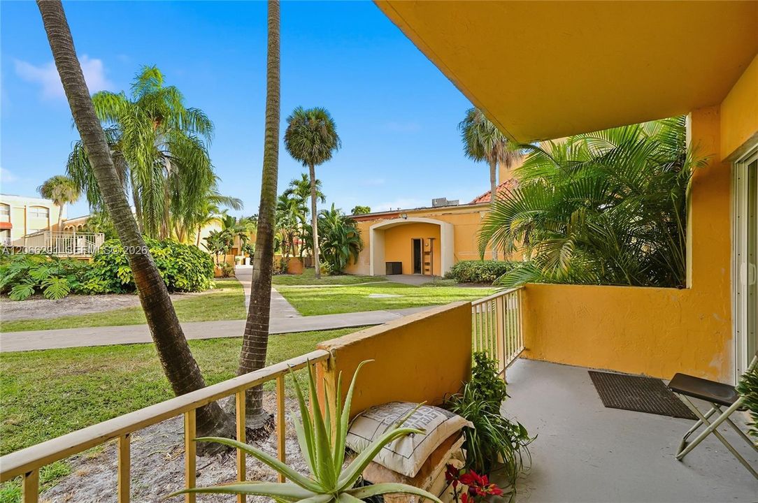 For Sale: $170,000 (2 beds, 2 baths, 1458 Square Feet)