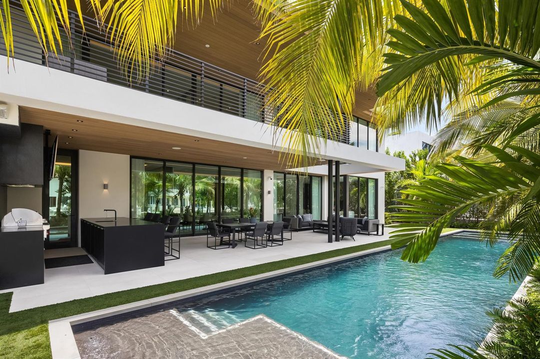 Pool 4