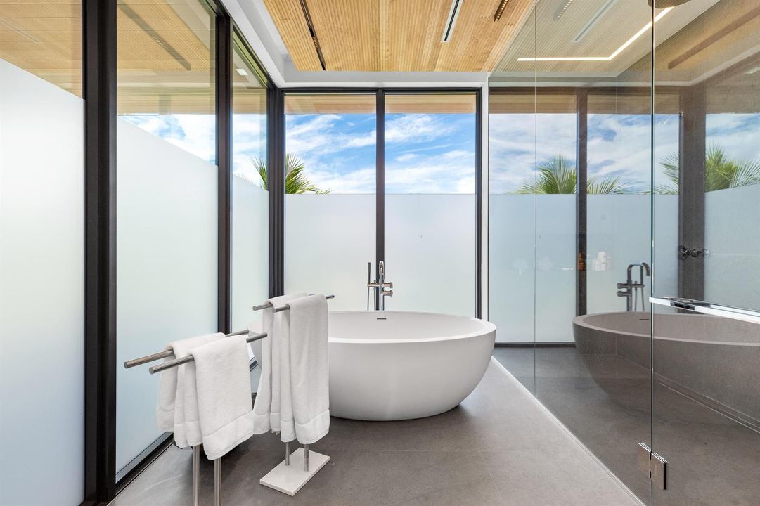 Master Bath 4