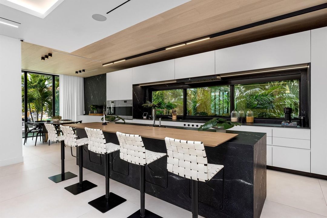 Kitchen 8