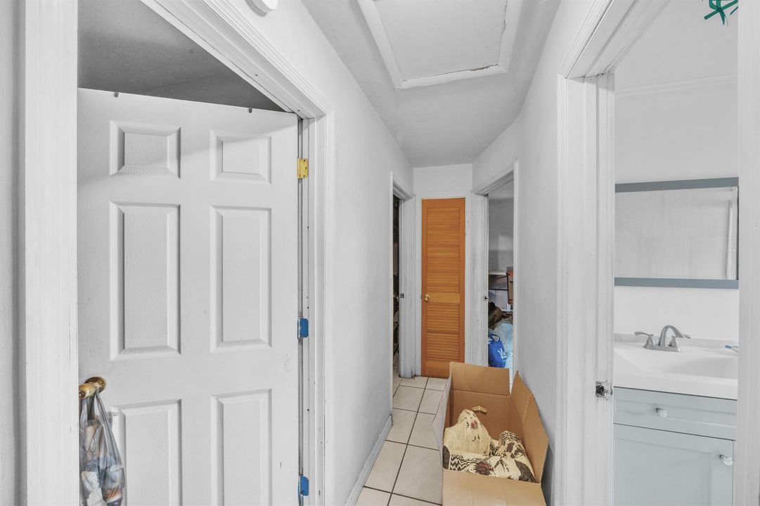 11 Guest Area