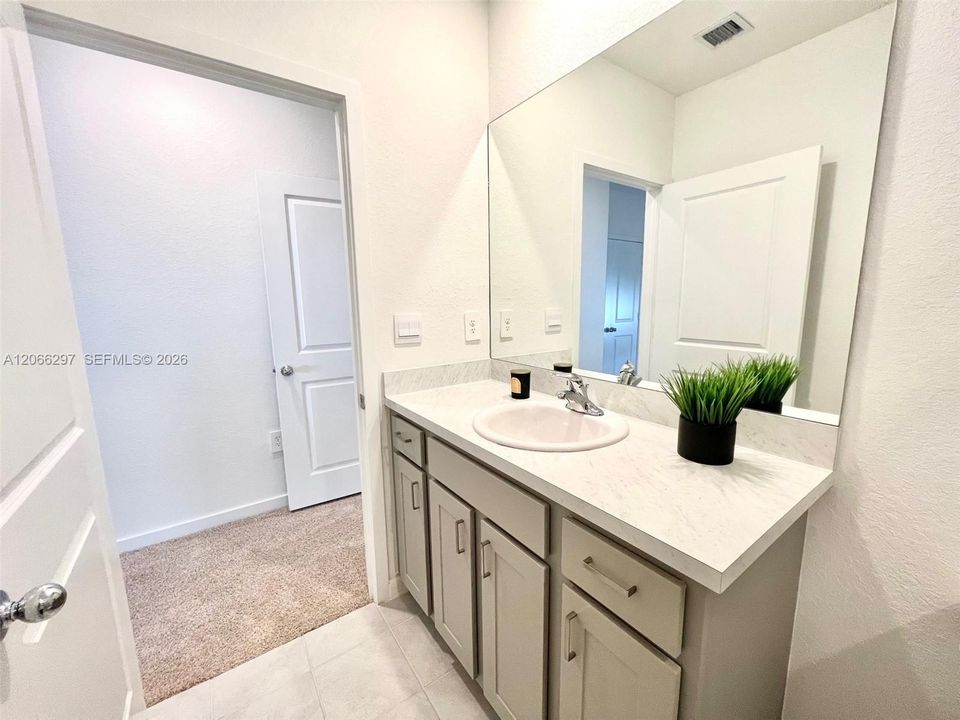 For Rent: $2,550 (3 beds, 3 baths, 0 Square Feet)